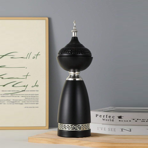 Ensemble élégant de brûleurs d'encens noir et blanc avec des détails argentés complexes et des dômes, un décor luxueux pour toute la maison - Product Image 4