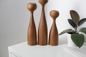 Portavelas de madera hecho a mano para decoración de mesa por B H Brothers - Product Image 6