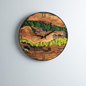 Reloj de Pared de Musgo Encantado, Decoración Rústica de Madera Natural, Hecho a Mano, Verde, Lujoso, Moderno, Artístico, para el Hogar, TIMELESS CRAFT - Product Image 4