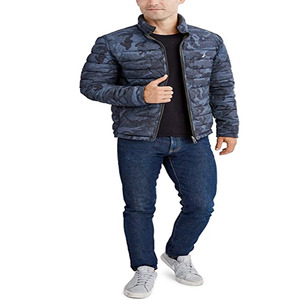 Chaqueta Acolchada de Camuflaje para Hombre, Cuello Alto, Cierre de Cremallera, Resistente al Viento, Corte Ajustado Informal, Prenda Exterior de Poliéster para Otoño - Product Image 1