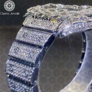 Montre de luxe rectangulaire dorée Charm_Jewells 38 mm à quartz analogique avec lunette sertie de diamants pour homme - Product Image 4