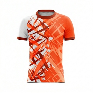 Maillot de foot personnalisé pour jeunes, maillot de foot sublimé 100% polyester, tissu mesh, t-shirt respirant, coupe athlétique. - Product Image 4