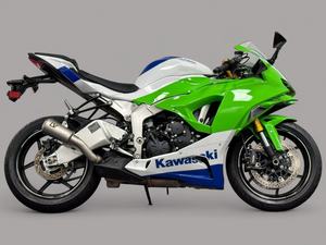 Moto d'occasion à vendre 2024 Kawasaki Ninja ZX-6R - Product Image 4