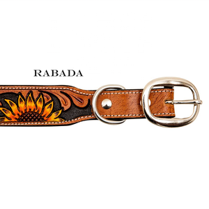 Collares de perro de cuero de vaca con herramientas de diseño premium para mascotas disponibles en diferentes tamaños a la venta collar de perro de cuero - Product Image 5