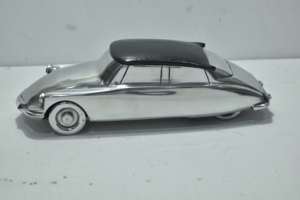 Modelo de Coche de Aluminio Streamline Más Vendido con Características Realistas, Ideal para Decoración de Mesa, Estante e Interior, en Venta - Product Image 5