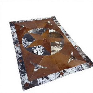 Tapis décoratif en patchwork de cuir de vachette fait main, tapis en cuir de vachette à poils doux, tapis de zone en cuir de vachette à vendre - Product Image 1