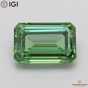 Diamant de laboratoire cultivé CVD de forme émeraude, couleur vert vif fantaisie, clarté VS1, 6,00 carats, certifié IGI pour des bijoux exquis - Product Image 1