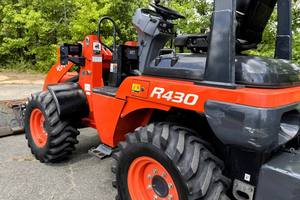 รถตักล้อยางคูโบต้า R430 ขนาด 4 ตัน เครื่องยนต์ดีเซล รถตักขนาดกะทัดรัดสำหรับงานก่อสร้าง ฟาร์ม และขนย้ายวัสดุ - Product Image 5