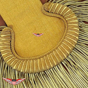 Hombreras de Teatro de Lujo en Metal Dorado, Diseño Ecológico, Personalizadas, con Flecos, Hechas a Mano - Product Image 3