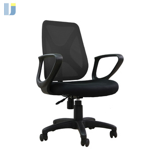 Chaise de travail en maille de taille moyenne avec mousse PU pour une utilisation au poste de travail - Product Image 4