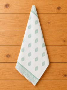 Essuie-tout de cuisine en lin imprimé vert menthe |   Essuie-mains décoratif en lin à motif ananas |   Serviette de cuisine à bords festonnés - Product Image 4