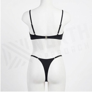 Ensemble bikini noir pour femmes avec strass, haut bandeau, bas string, couleur unie, maillot de bain extensible - Product Image 2