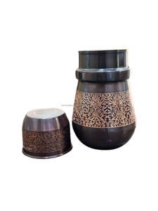 Bouteille d'eau en cuivre pur, écologique, portable, grande capacité, design classique, carafe de chevet pour la maison et le bureau par Oretrove - Product Image 4