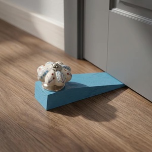 Butée de porte en bois avec bouton en céramique motif floral bleu, design traditionnel, durable, pour entrée - Product Image 4