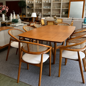 Ensemble de table à manger en teck moderne avec chaises en rotin pour hôtel et villa, mobilier de salle à manger contemporain - Product Image 1