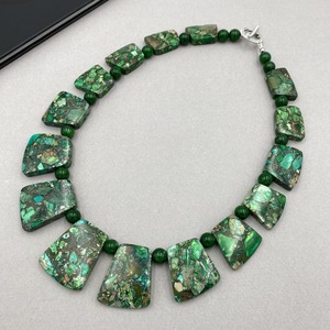 Collar de Resina Epoxi Hecho a Mano, Collar con Colgante de Resina Transparente, Collar de Resina Inspirado en la Naturaleza - Product Image 2