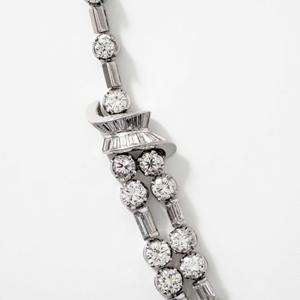 สร้อยคอทองคำแท้ 14K ดีไซน์หรูหรา ประดับเพชรแล็บโกรว์ 10 กะรัต FG VVS รูปทรงเรเดียนท์คัท รับรองโดย IGI สองแถว เหมาะสำหรับงานแต่งงานและงานพรมแดง - Product Image 4