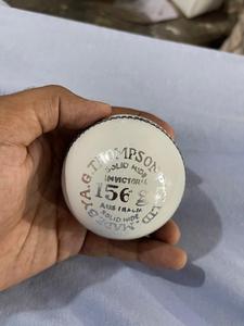 Fabrikgefertigte professionelle Hardball-Cricket-Schläger-Endkappe aus massivem Hauthautleder, handgenäht, Australien, Großhandelslieferant - Product Image 5
