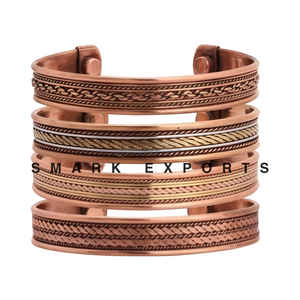 Bracelet magnétique en cuivre gravé à la main Motif solaire bijoux de guérison pour l'arthrite soulagement de la douleur énergie bien-être et tenue quotidienne - Product Image 2