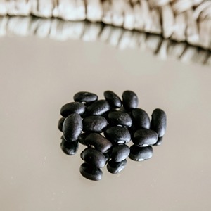 Produits phares Haricots noirs séchés 100% biologiques Emballage en vrac Processus sûr Durée de conservation de 2 ans - Product Image 5