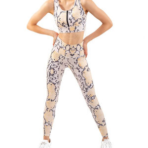 Fournisseur en gros de leggings de yoga sexy de haute qualité, unis, à sublimation, avec logo personnalisé, taille haute, grandes tailles, pour professionnels B2B - Product Image 4