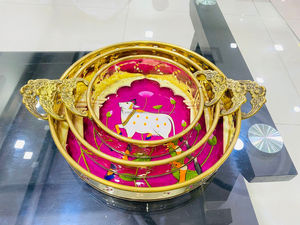 Juego de bandejas pichwai doradas para regalar bandejas decorativas para festivales juego de bandejas Pooja - Product Image 2
