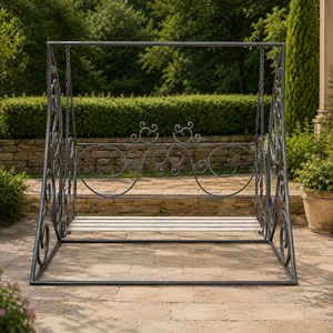 Banc balançoire de jardin en fer forgé orné avec chaînes, Jhula décorative d'extérieur avec siège à lattes pour pelouse et porche - Product Image 1