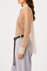 Chemisier beige transparent pour femmes, chemise à col boutonné et manches longues brodée de fleurs - Product Image 2