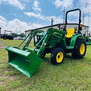 Tracteur John Deere 3038E de qualité supérieure, conçu pour les terrains difficiles, stabilité maximale et fonctionnement économe en carburant - Product Image 3