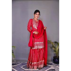 ATTRACTIVE GEORGETTE BRODERIE SÉQUENCE TRAVAIL TOP SHARA AVEC DUPATTA ROUGE - Product Image 1