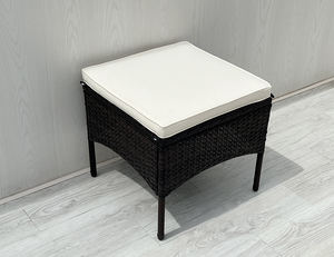 SF00067 Conjunto de Muebles de Jardín Modernos de Ratán y Acero, Chaise Lounge con Cojín de Poliéster y Mesa de Vidrio Templado, Directo de Fábrica en Vietnam - Product Image 5