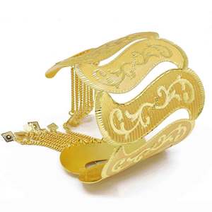 ขายส่งเครื่องประดับแฟชั่นผู้หญิง กำไลข้อมือแบบกว้างลายดอกไม้ ชุบทอง 14K 18K 24K พร้อมสายห้อยหลายเส้น ลวดลายสลักประณีต - Product Image 3