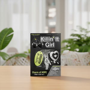 Colgante y Amuleto de Moda 'Killin' It Girl' de J-hope, Versión Charm of HOPE - Product Image 1