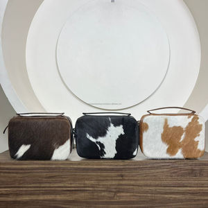 Funda para Biblia de Cuero Vacuno Occidental de Alta Demanda con Cremallera, Estuche Premium para Biblia con Marcador, Bolsa de Viaje Personalizada para Libros de Iglesia - Product Image 5