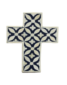 Croix d'incrustation d'os de décor de Noël | Tenture murale faite à la main pour des vacances et des cadeaux de vacances élégants à la maison - Product Image 1