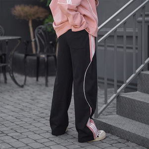 Ensemble de survêtement pour femme Crescent Wear, 100 % coton épais, grandes tailles, avec sweat à capuche rose et pantalon large noir, contraste élégant - Product Image 6