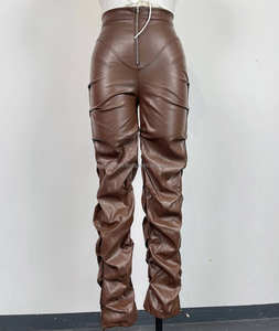 Stock prêt pantalon empilé marron pour femmes en cuir PU taille élastique fermeture à glissière avec poches arrière Streetwear personnalisé - Product Image 3