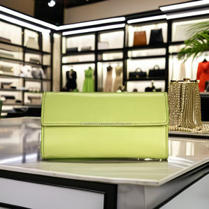 Haute qualité femmes à la mode Western pochette en cuir Logo personnalisé mode sac à main aimant bouton fête sac à main en gros disponible - Product Image 5