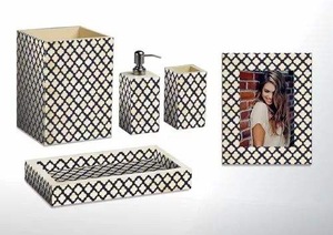 ILAHI's <b>Black</b> White Quatrefoil Three-piece Portable <b>Modern</b> Rectangle <b>Bathroom</b> <b>Accessory</b> Set Horn Bone Tissue Box Soap Dispenser - Product Image 6