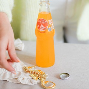 Abridor de Botellas con Diseño de Caballito de Mar, Hecho de Metal Dorado de Primera Calidad, con Cola Curva Texturizada, Ideal para Bares Náuticos y Costeros - Product Image 6