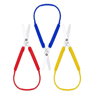 Tijeras de Acero Inoxidable de Precisión con Microresorte, Hojas Curvas y Tensión Calibrada para el Cuidado de Cutículas - Product Image 2