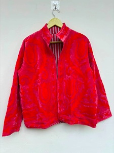 Veste d'hiver réversible brodée en velours Suzani avec doublure en coton, style bohème, veste indienne - Product Image 2