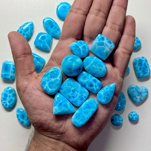 Larimar Natural Dominicano Cabujón, Gemas Sueltas de Formas Mixtas, Piedra Pulida con Juego de Color Azul y Blanco, Certificado CNAS, 13-19 Quilates - Product Image 1