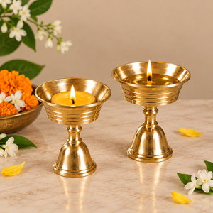 Support de bougie Diya en laiton massif, lampe à huile traditionnelle pour la Puja hindoue, la méditation, l'autel, le temple domestique, la décoration spirituelle, la décoration de festival - Product Image 1