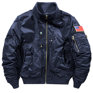 Blouson bomber bleu marine pour homme avec patch drapeau américain, col montant, fermeture éclair, coupe-vent décontracté en nylon - Product Image 1