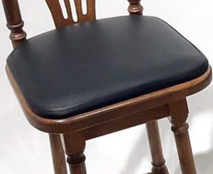 Tabouret de bar industriel en bois de manguier, peint en jaune, style vintage antique, avec structure en bois et coussin noir - Product Image 6