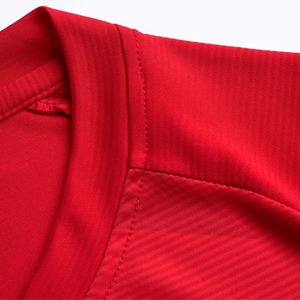 Ensemble d'uniformes de football personnalisés unisexes 2026 – Vente en gros, avec nom et logo imprimés, 100 % polyester durable, sans manches, taille élastique, pour tous - Product Image 4