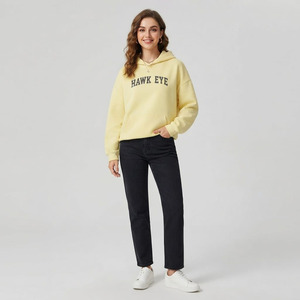 Ensemble de survêtement élégant pour femme, hiver, à capuche, en polaire unie, 2 pièces, manches courtes, polyvalent, longueur genou, 100% coton, 320g - Product Image 4