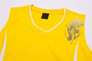 Conjunto de camiseta de fútbol retro de alta calidad para hombre, ropa de entrenamiento transpirable de secado rápido con logotipo de patrocinador, servicio OEM personalizado - Product Image 4