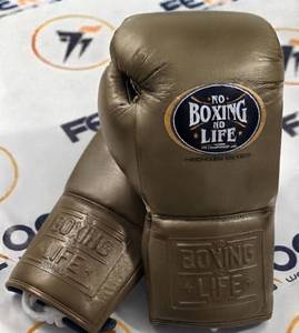 Professional Grade Handcrafted Boxing Gear Genuine Leather Full Finger Quick Drying Lace-Up Closure for Adult Training Sparring - Product Image 3